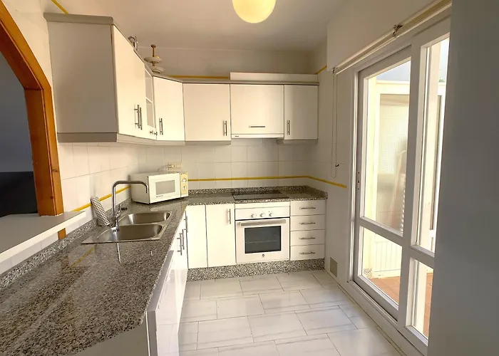 Spanish Connection - Morena *